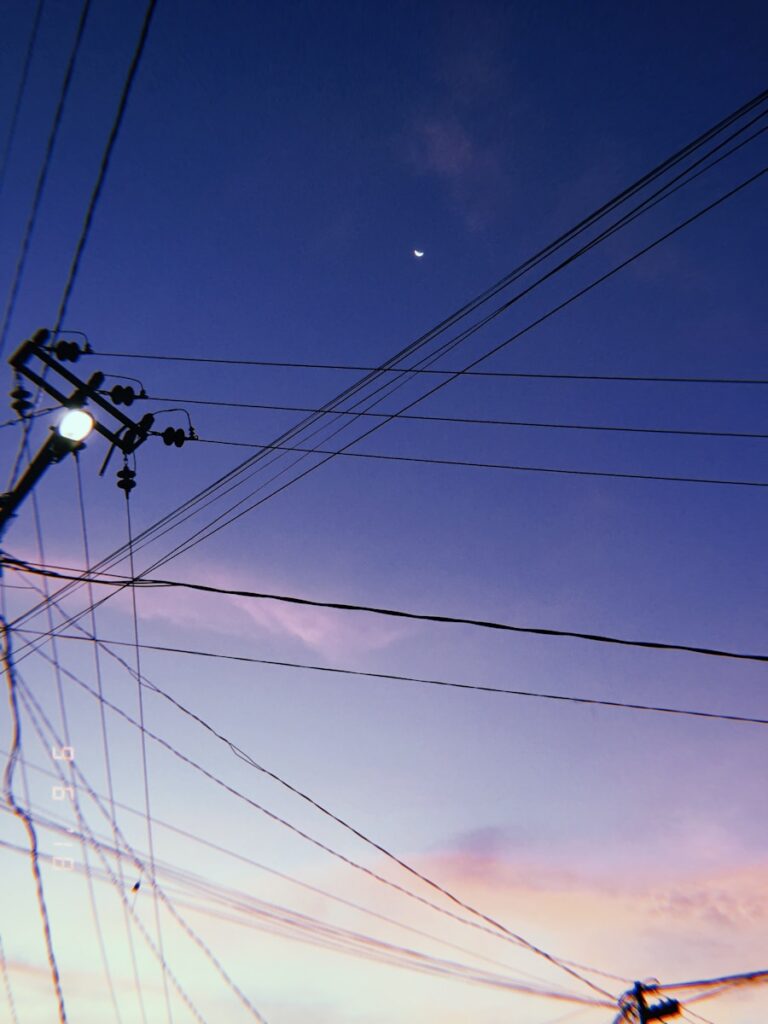 Ghid despre cum functioneaza retelele inteligente (smart grid)